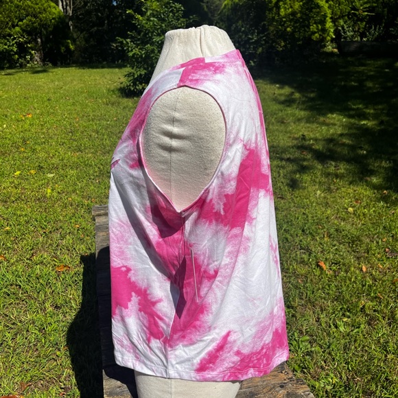 WHITNEY HOUSTON NWT RETRO TIE DIE TANK SHIRT TOP MEDIUM WOMENS - Picture 4 of 6